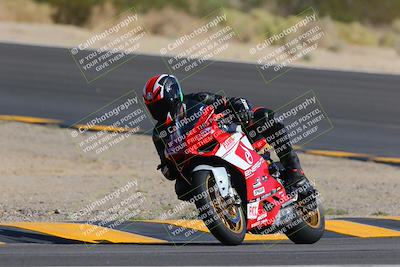 media/Oct-08-2022-SoCal Trackdays (Sat) [[1fc3beec89]]/Turn 10 (945am)/